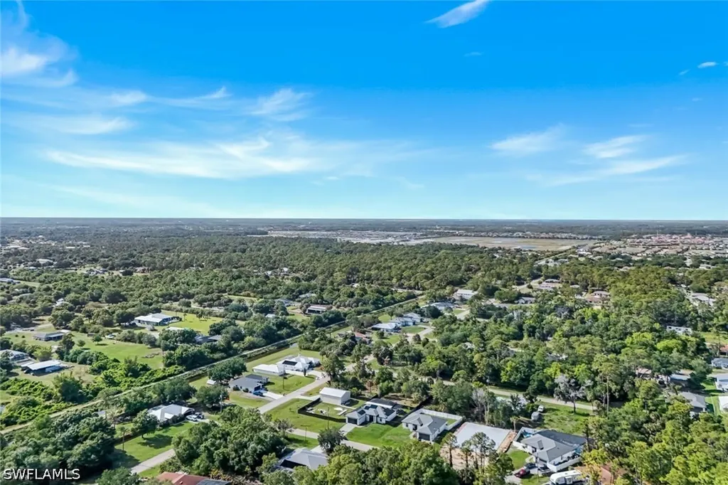 6029 & 6031 Higgins Avenue Fort Myers FL 33905