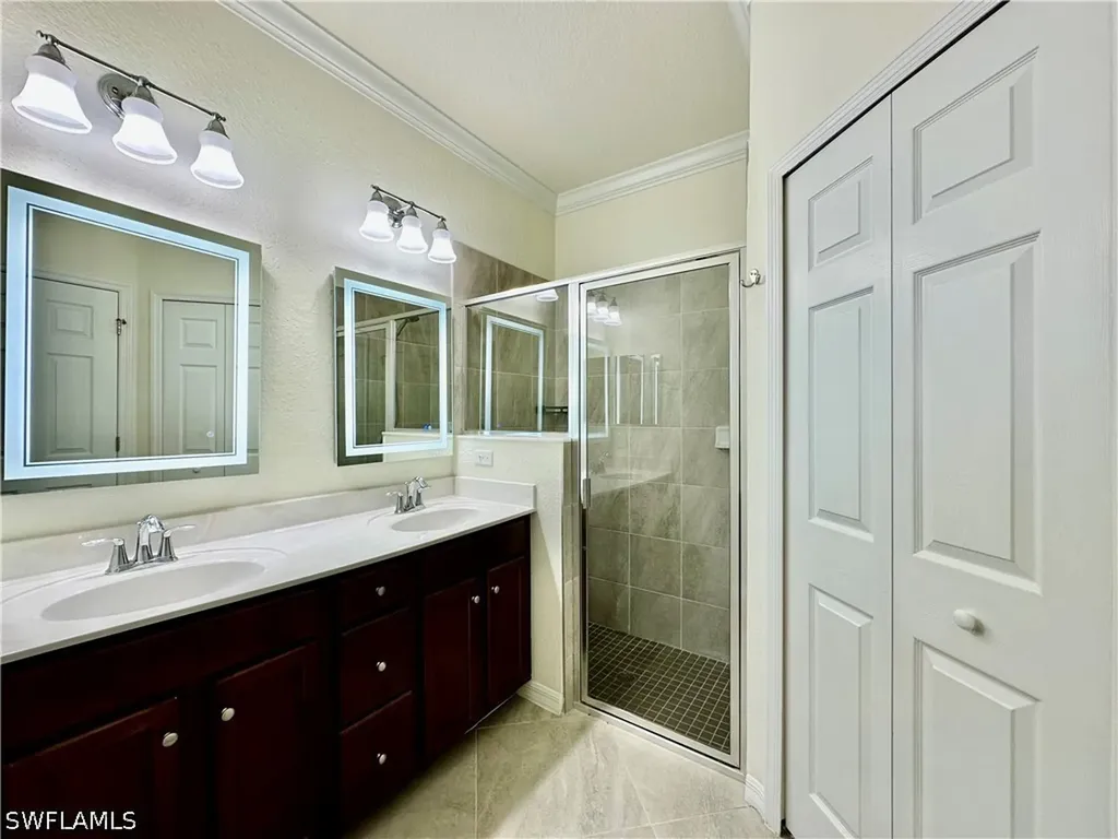 1823 Alameda Drive Naples FL 34120
