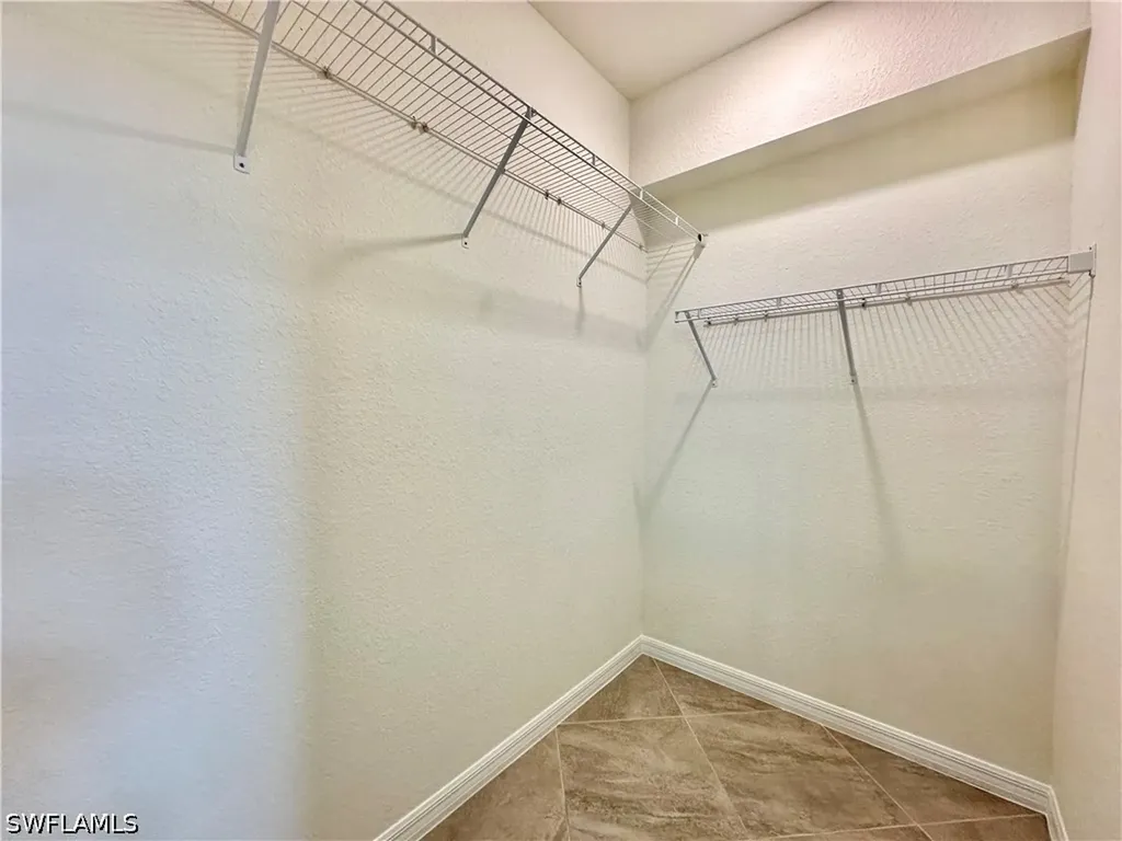 1823 Alameda Drive Naples FL 34120