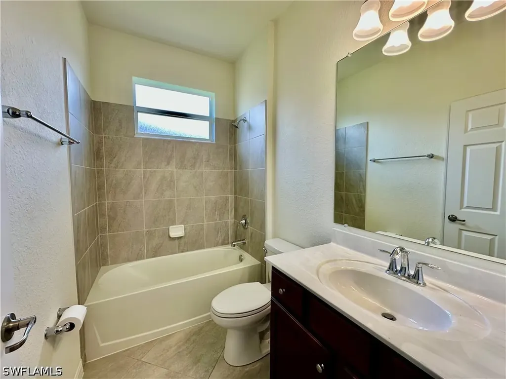 1823 Alameda Drive Naples FL 34120
