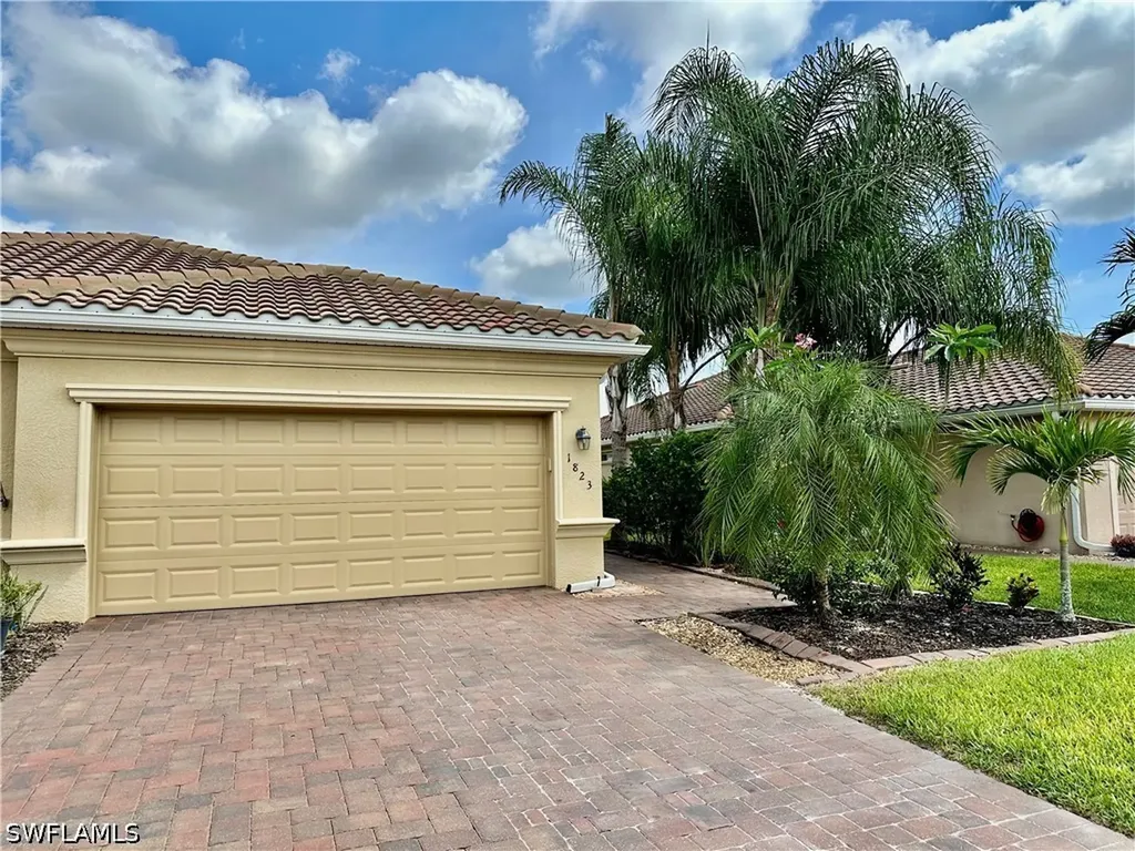 1823 Alameda Drive Naples FL 34120