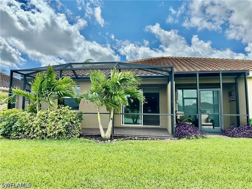 1823 Alameda Drive Naples FL 34120