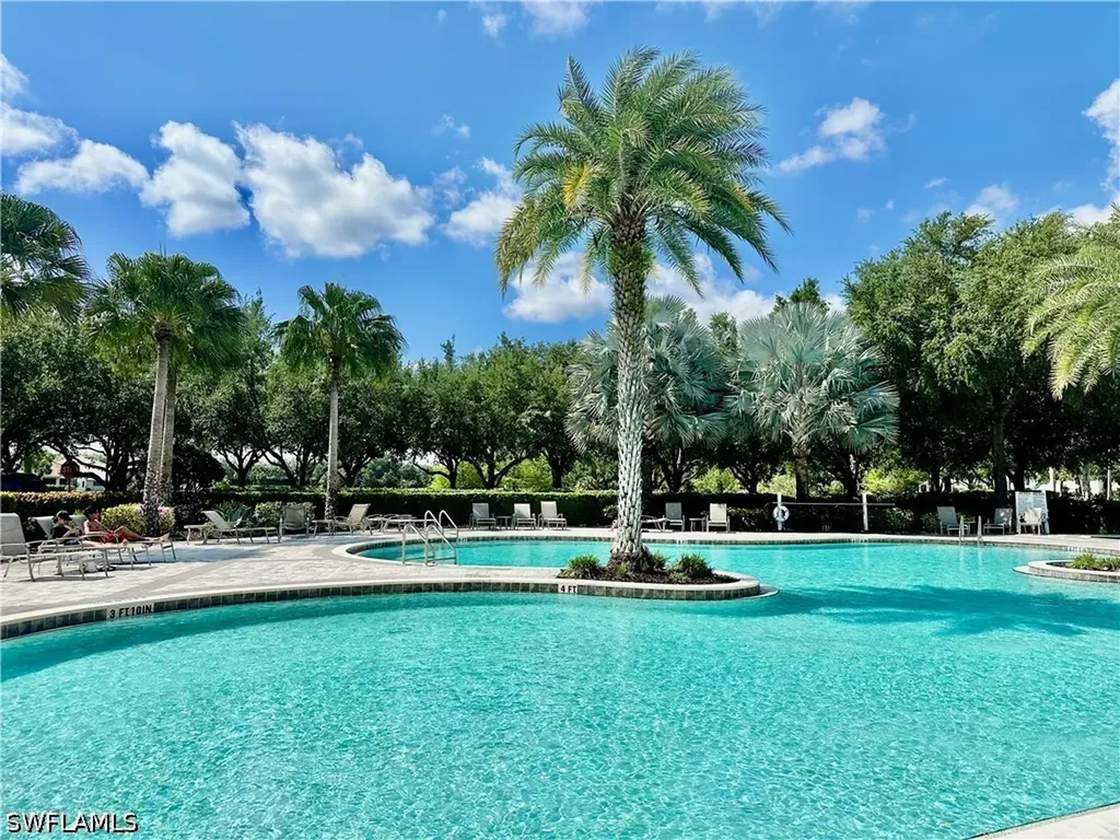 1823 Alameda Drive Naples FL 34120