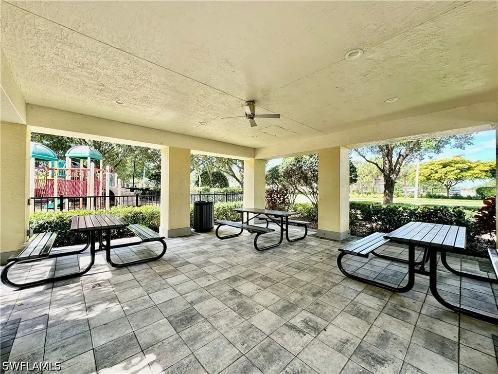 1823 Alameda Drive Naples FL 34120