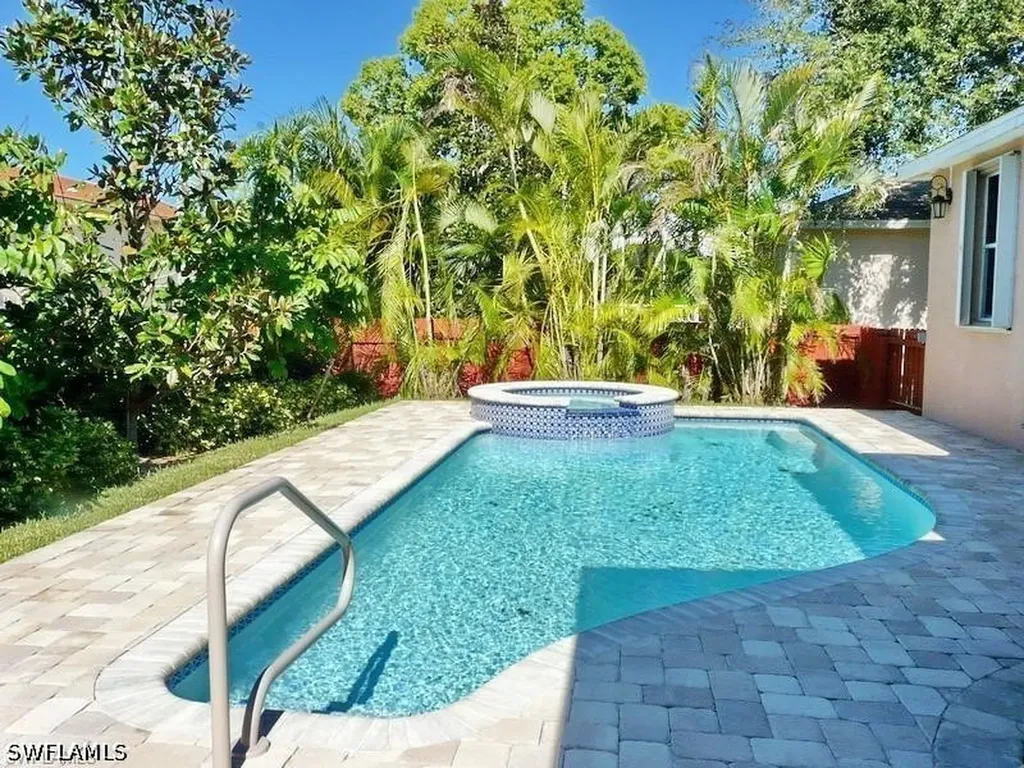264 Castaways Street Marco Island FL 34145