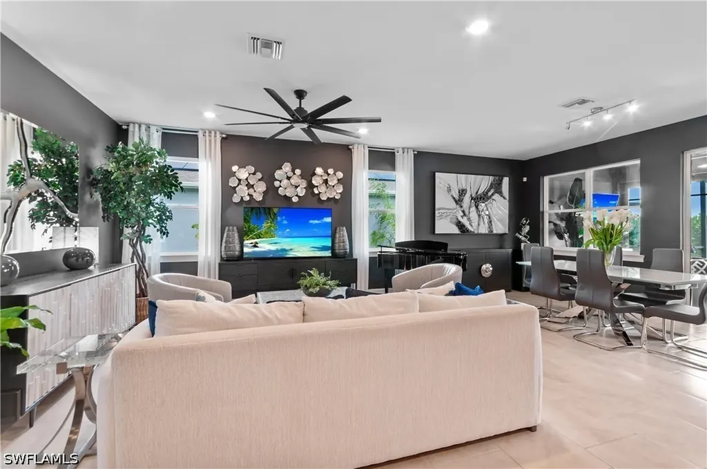 847 Stonewater Lake Terrace W Cape Coral FL 33993