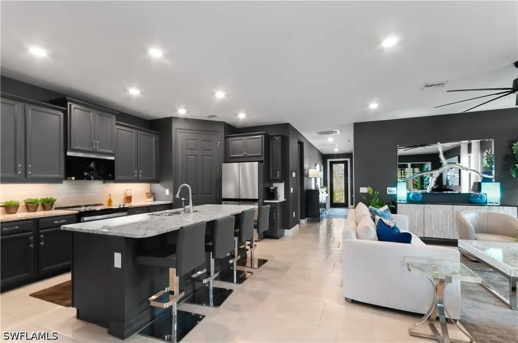847 Stonewater Lake Terrace W Cape Coral FL 33993