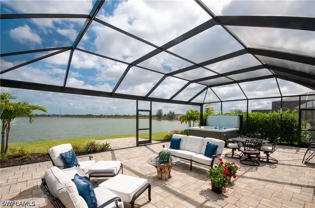 847 Stonewater Lake Terrace W Cape Coral FL 33993