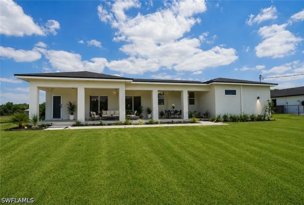 1715 Mcarthur Avenue Lehigh Acres FL 33972