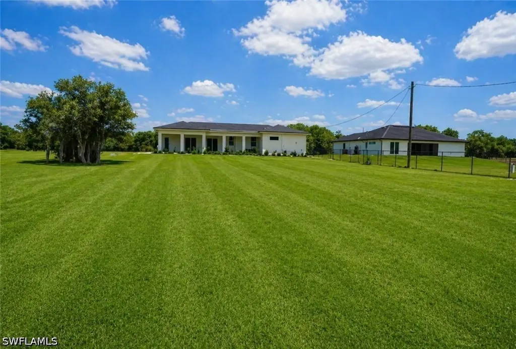 1715 Mcarthur Avenue Lehigh Acres FL 33972