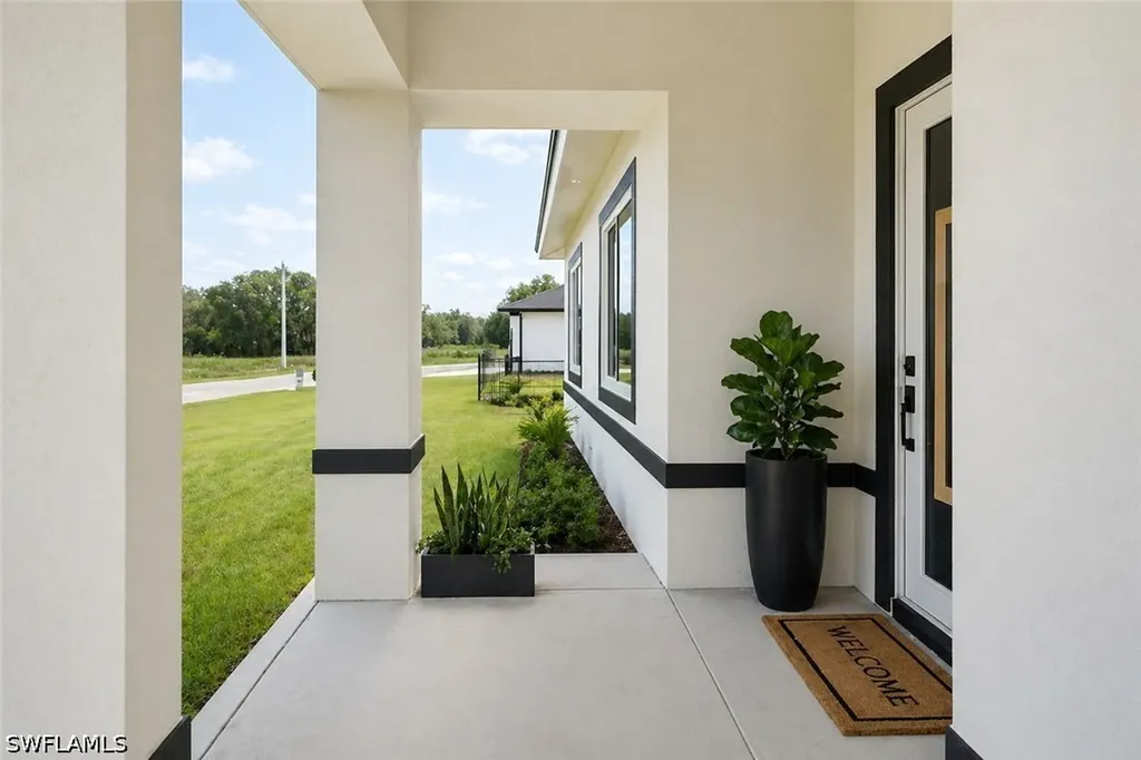 1715 Mcarthur Avenue Lehigh Acres FL 33972