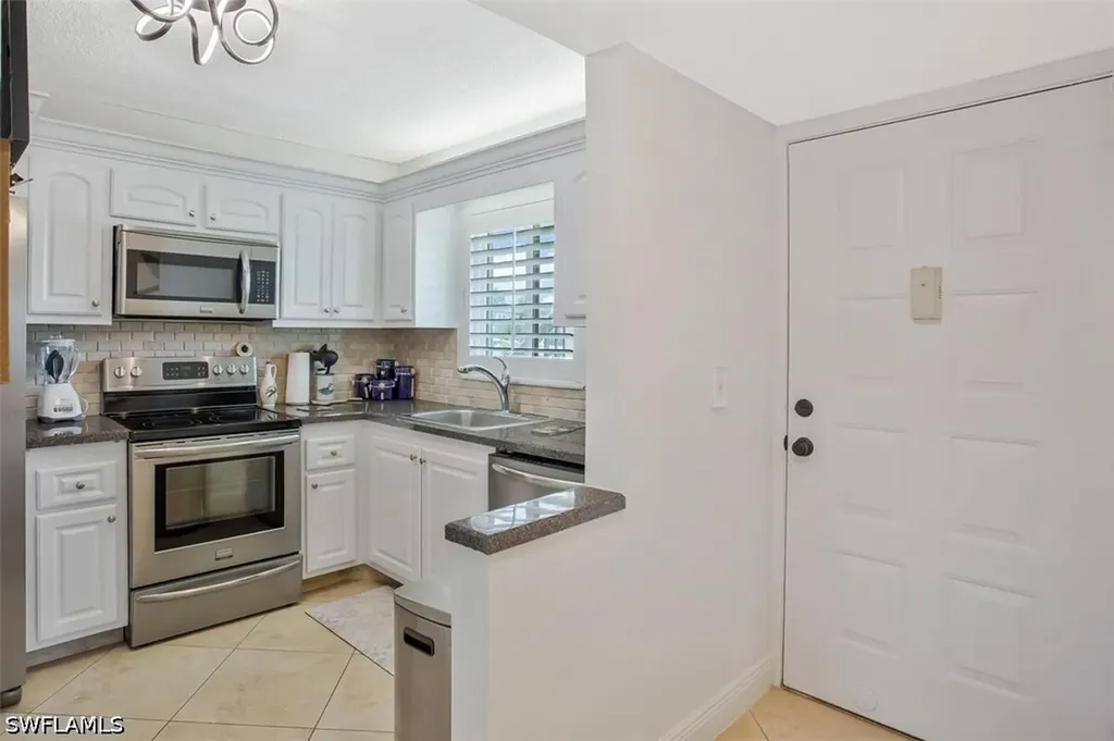 4318 27th Court SW Naples FL 34116