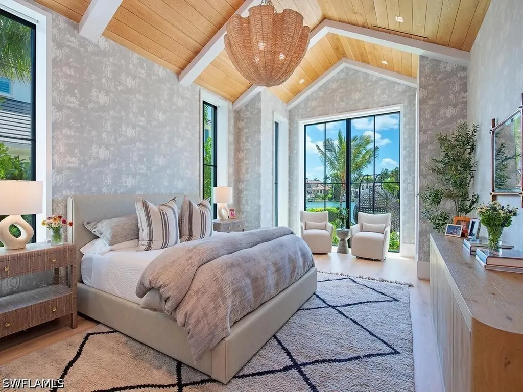 3040 Fort Charles Drive Naples FL 34102