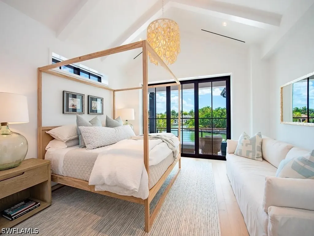 3040 Fort Charles Drive Naples FL 34102