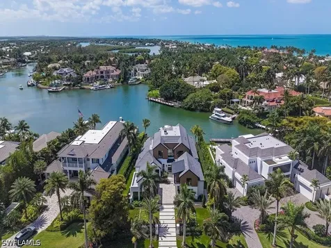 3040 Fort Charles Drive Naples FL 34102