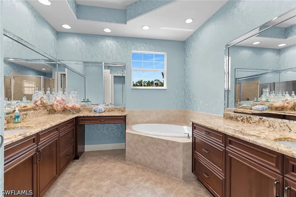 8065 Players Cove Drive Naples FL 34113