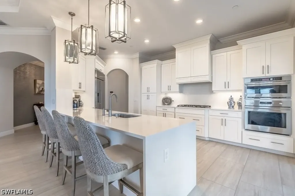 16379 Viansa Way Naples FL 34110