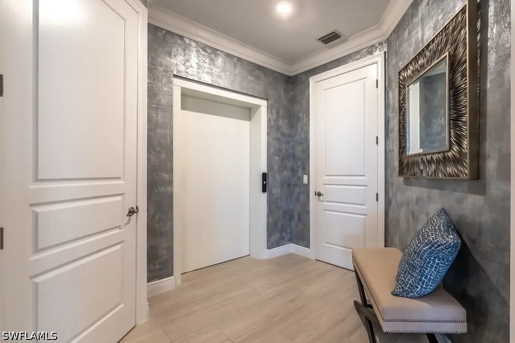 16379 Viansa Way Naples FL 34110