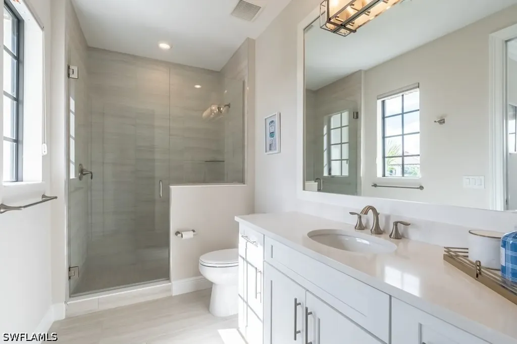 16379 Viansa Way Naples FL 34110