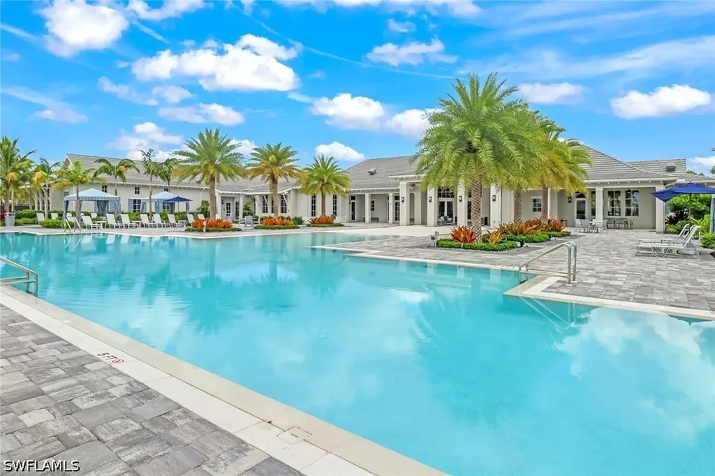 8924 Mustique Lane Naples FL 34114