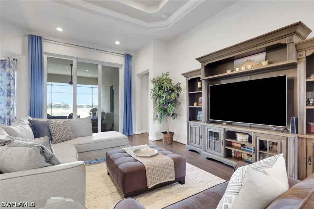 8924 Mustique Lane Naples FL 34114
