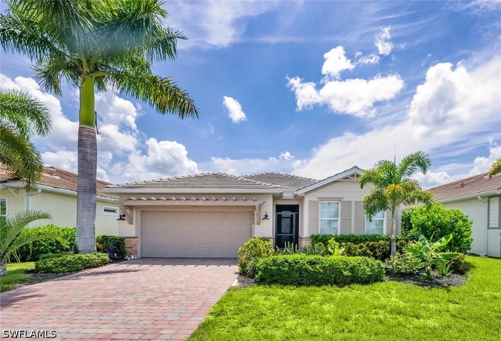 14606 Tropical Drive Naples FL 34114