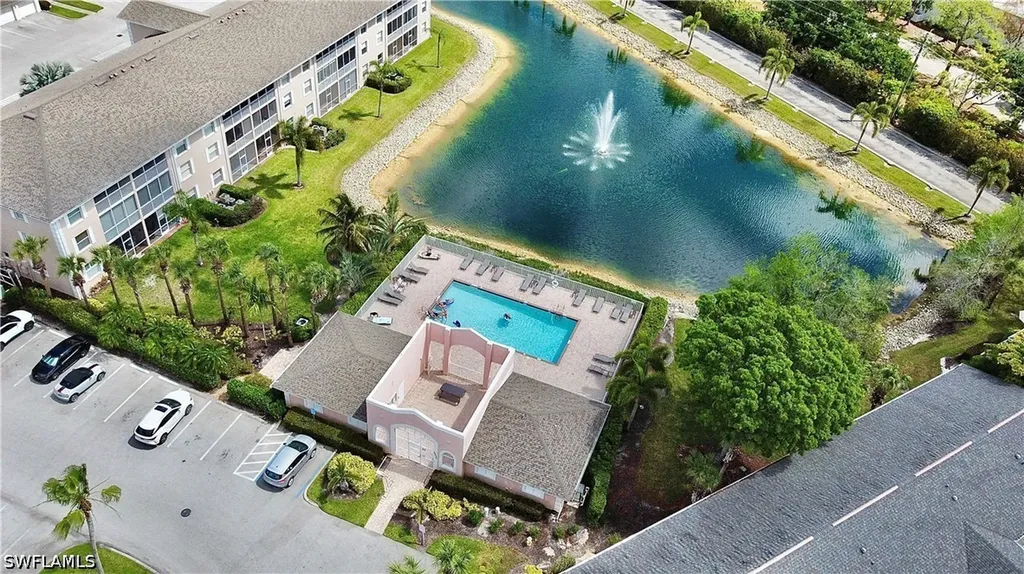 3225 Cypress Glen Way Naples FL 34109