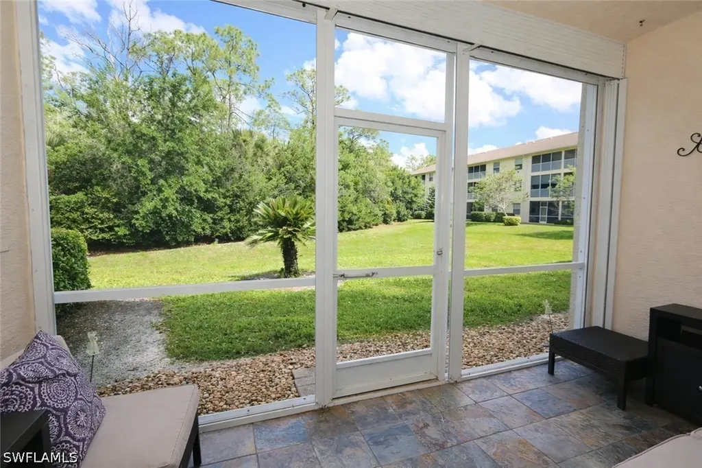 3225 Cypress Glen Way Naples FL 34109
