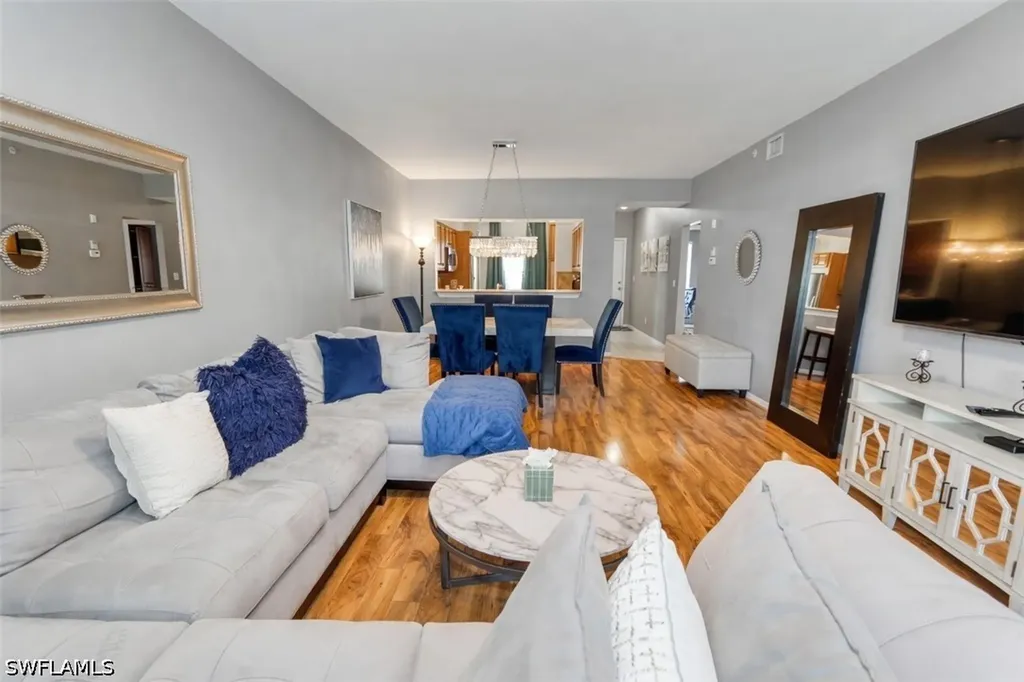 3225 Cypress Glen Way Naples FL 34109