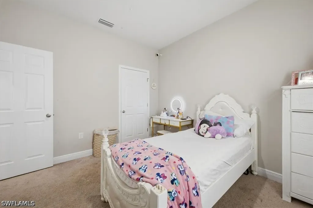 1025 NW 7th Place Cape Coral FL 33993