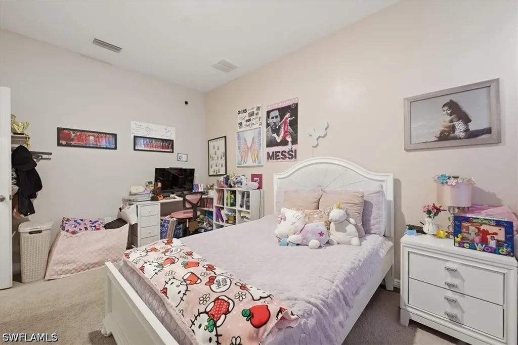 1025 NW 7th Place Cape Coral FL 33993