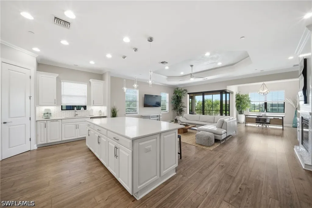 9658 Montelanico Loop Naples FL 34119