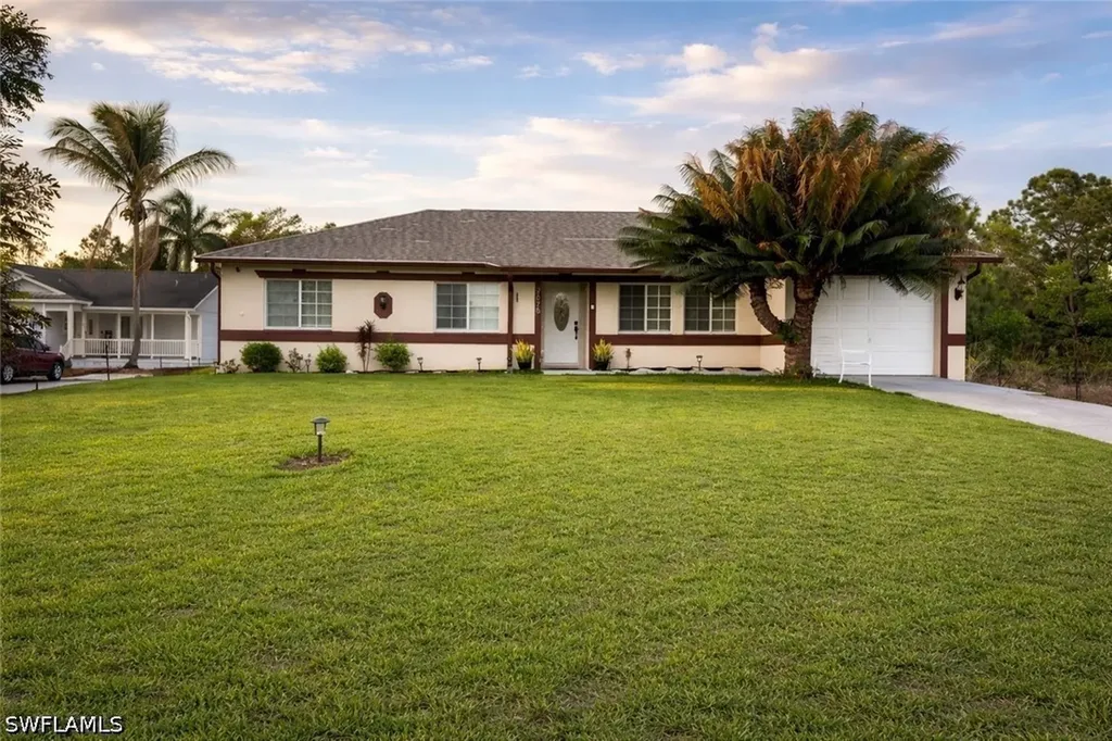 2675 45th Avenue NE Naples FL 34120
