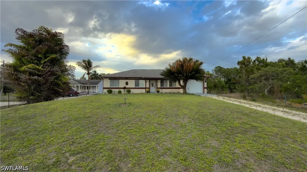 2675 45th Avenue NE Naples FL 34120