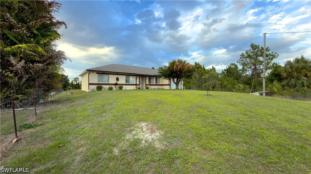 2675 45th Avenue NE Naples FL 34120