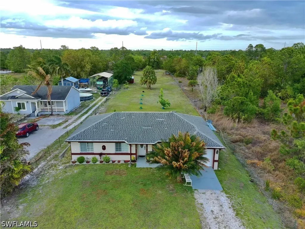 2675 45th Avenue NE Naples FL 34120