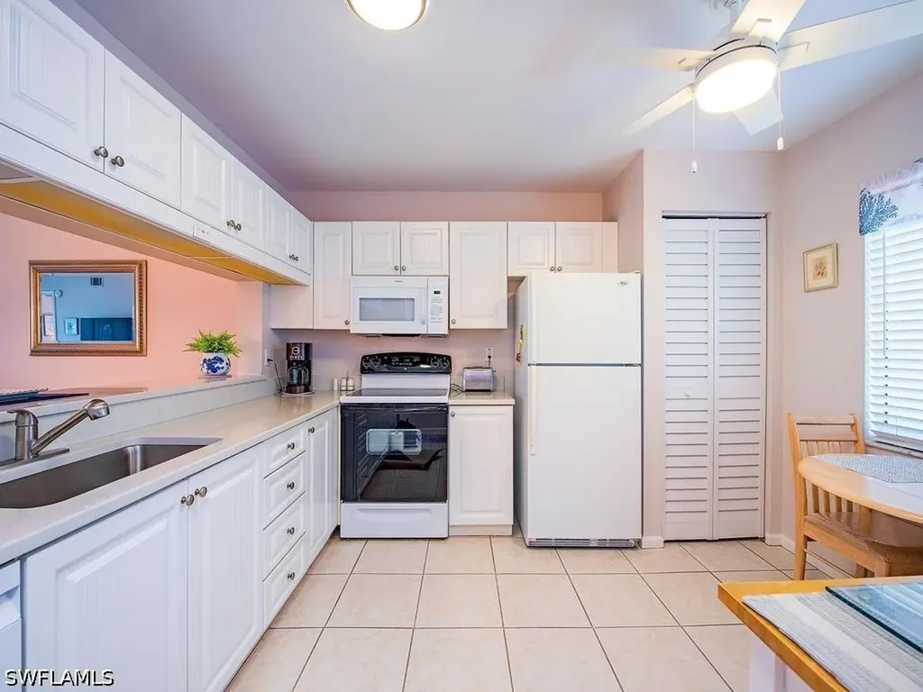 3675 Amberly Circle Naples FL 34112
