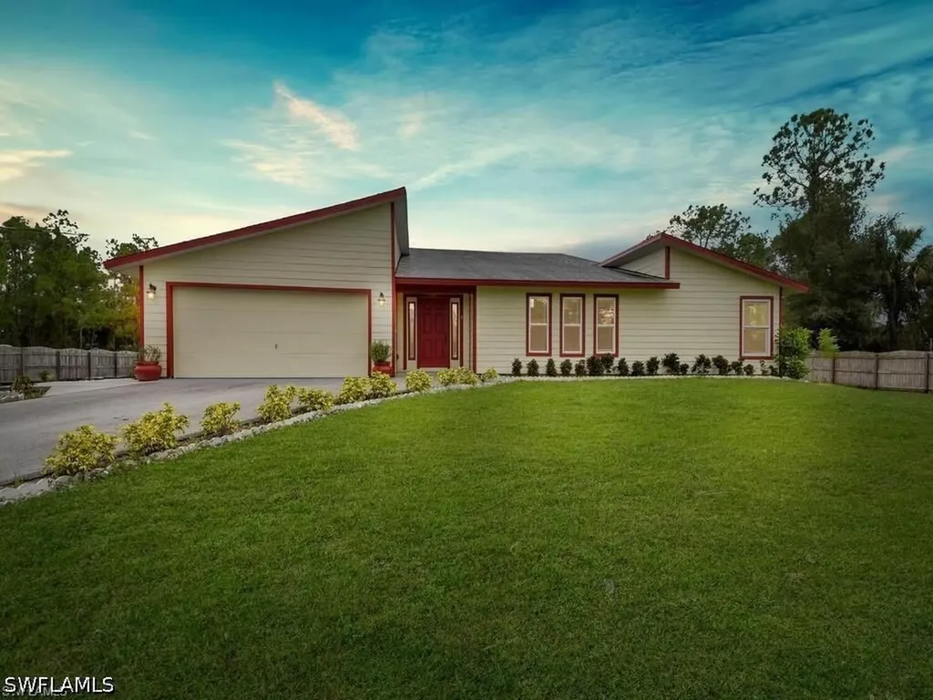 260 12th Street SE Naples FL 34117