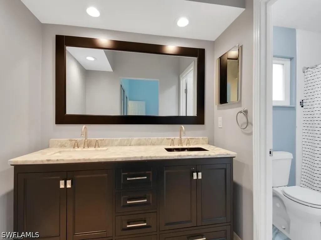 260 12th Street SE Naples FL 34117