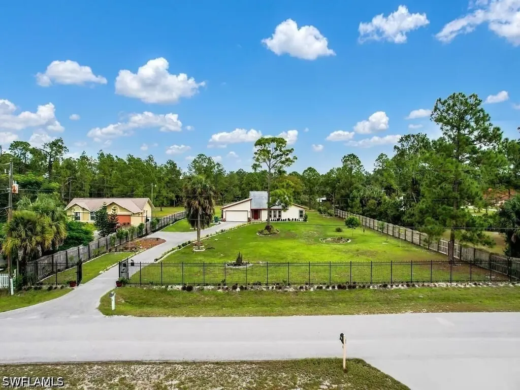 260 12th Street SE Naples FL 34117