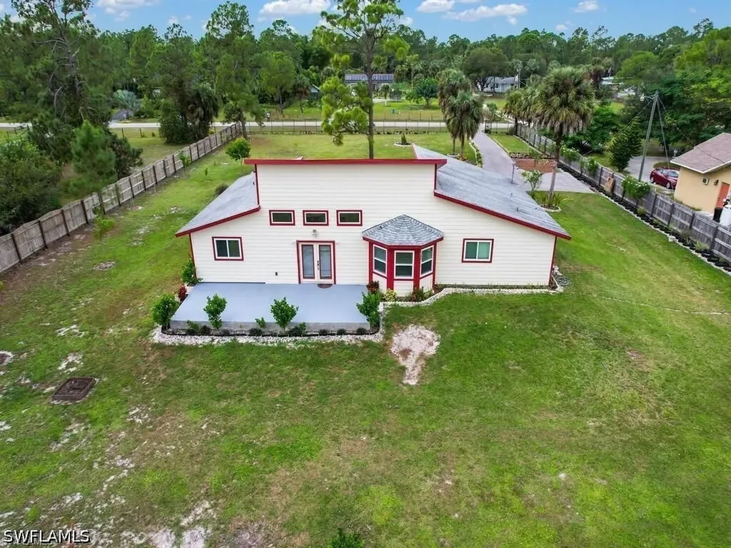 260 12th Street SE Naples FL 34117