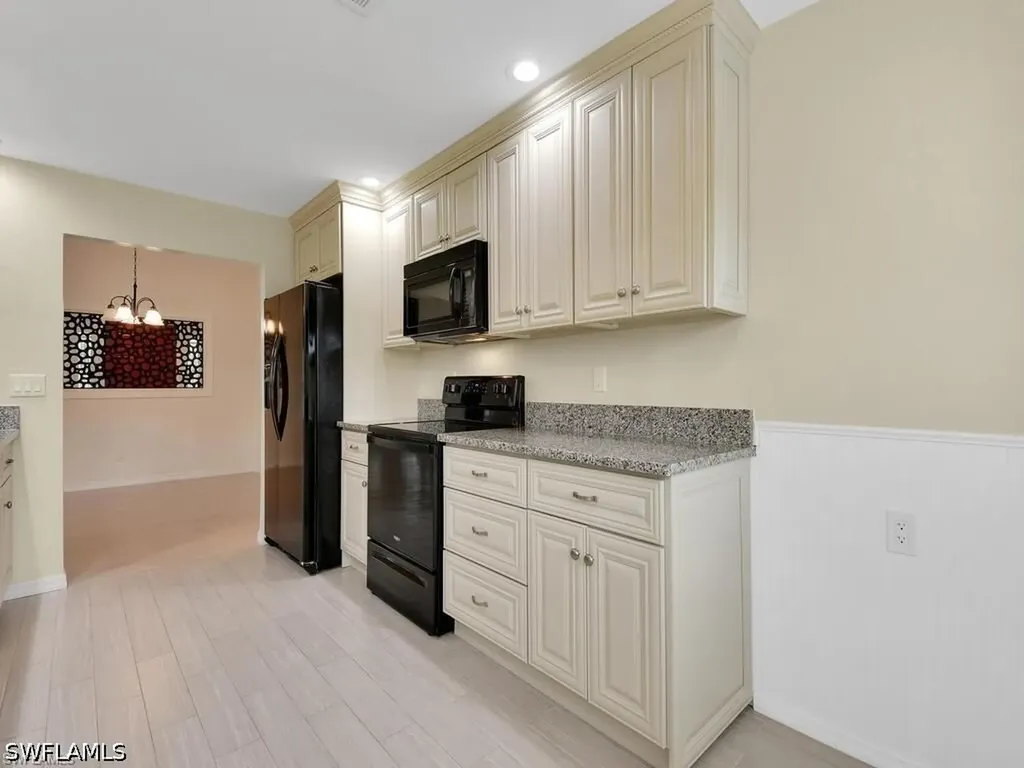 260 12th Street SE Naples FL 34117