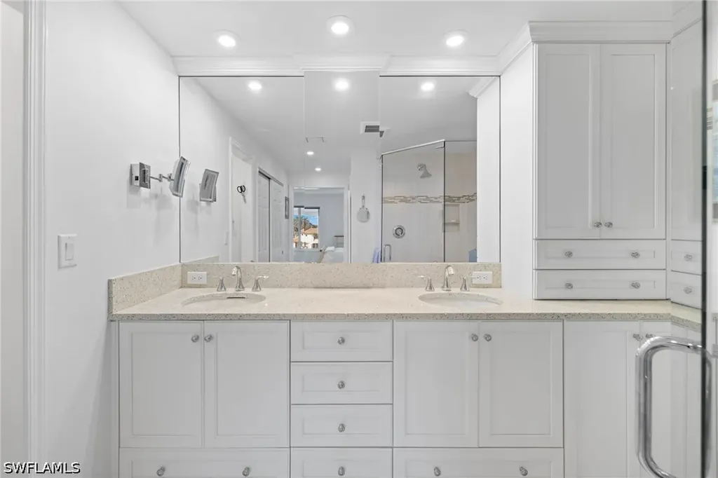 255 Park Shore Drive Naples FL 34103