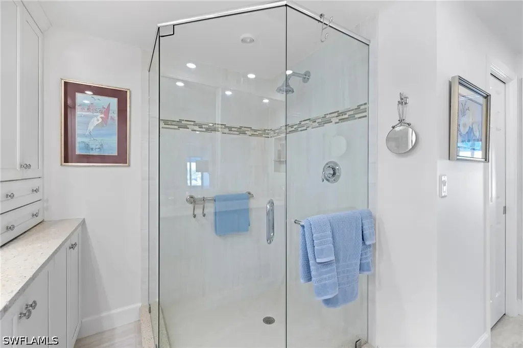 255 Park Shore Drive Naples FL 34103