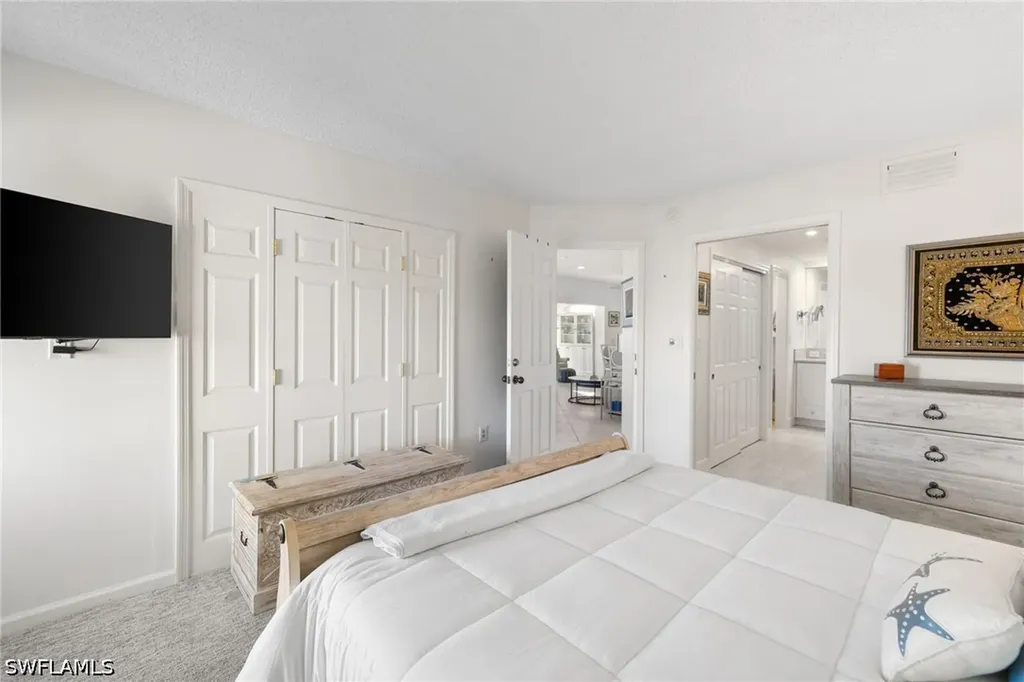 255 Park Shore Drive Naples FL 34103