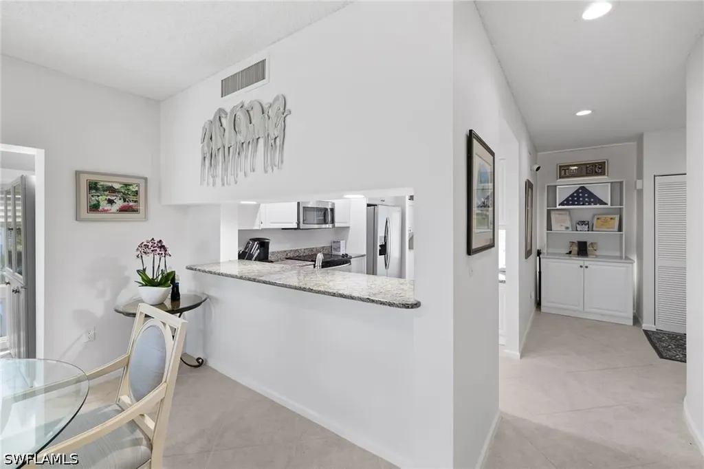 255 Park Shore Drive Naples FL 34103