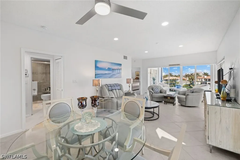 255 Park Shore Drive Naples FL 34103