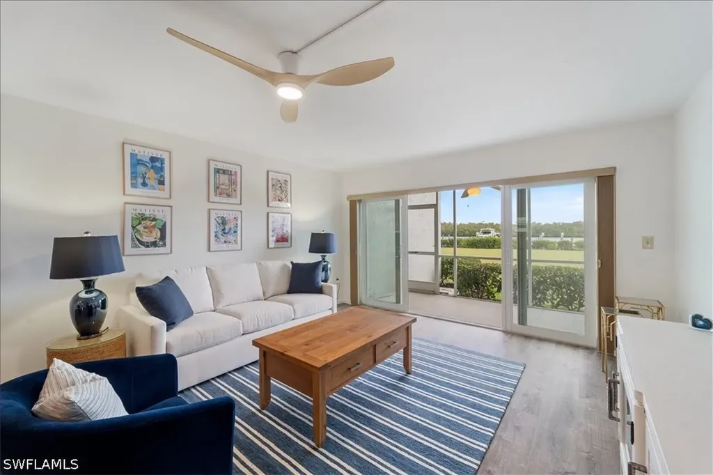 307 Goodlette-frank Road S Naples FL 34102