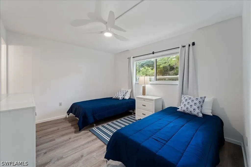 307 Goodlette-frank Road S Naples FL 34102