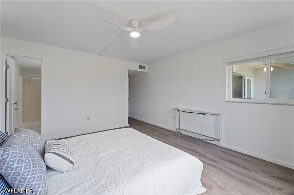 307 Goodlette-frank Road S Naples FL 34102